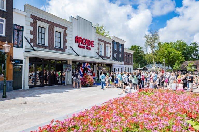 Duinrell slaat ‘Eerste Paal’ vernieuwd Amsterdams- themagebied￼