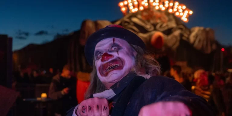 Uitverkocht première van Traumatica met zeven horrorattracties en andere experiences