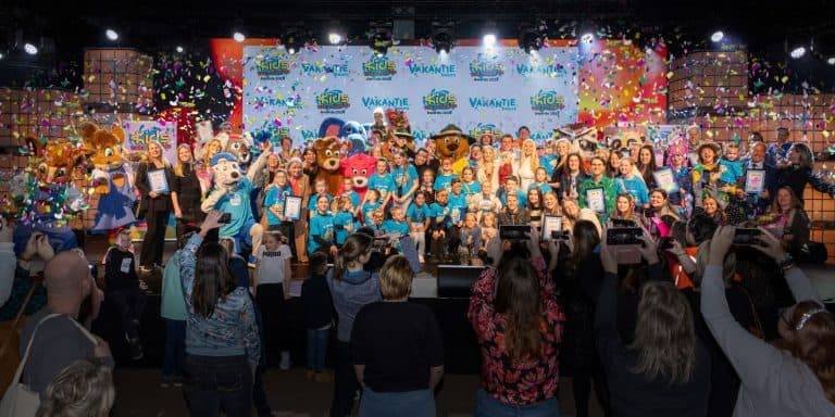 Attractiepark Slagharen en Wunderland Kalkar winnen de Kids Vakantiegids Awards 2024