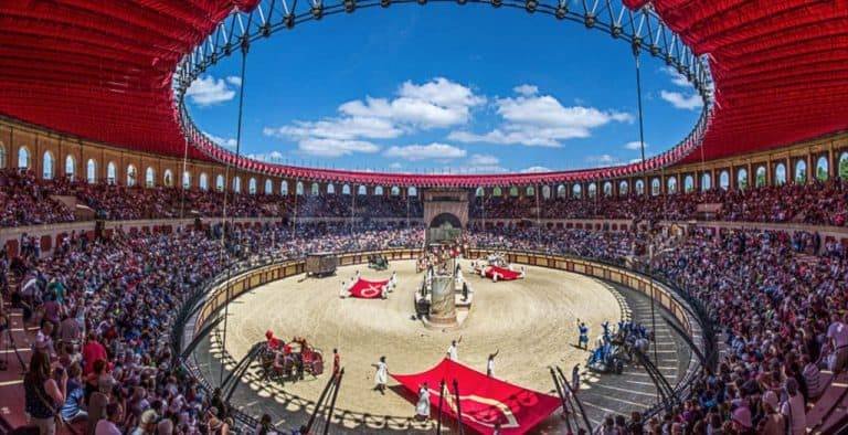 Spectaculair Frans themapark Puy du Fou definitief niet naar Meppel