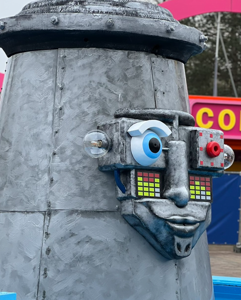 Nieuw uiterlijk pratende fontein zorgt voor hilariteit in Walibi Holland