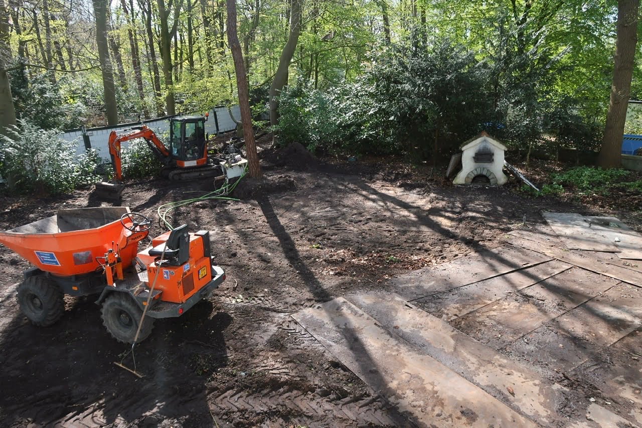 Hans & Grietje met de grond gelijk gemaakt in de Efteling - Backseaters