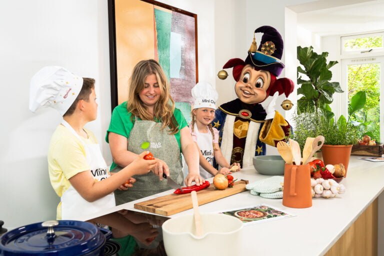 HelloFresh en Efteling zetten sprookjes op tafel met samenwerking in juni