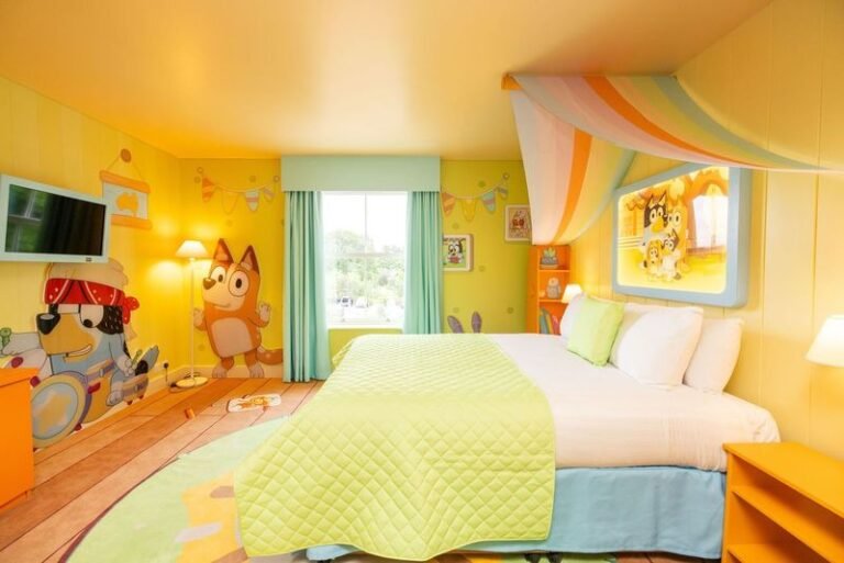 Ontdek de eerste CBeebies hotelkamer van ‘Bluey’ in Alton Towers