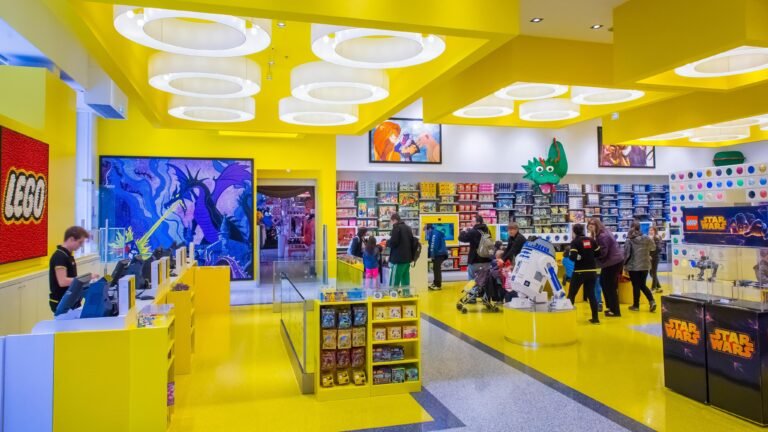 LEGO Store tijdelijk op andere locatie in Disney Village