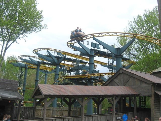 [Retro Pret] Een bezoek aan Walibi Holland, maar dan in 2006 met oude attracties