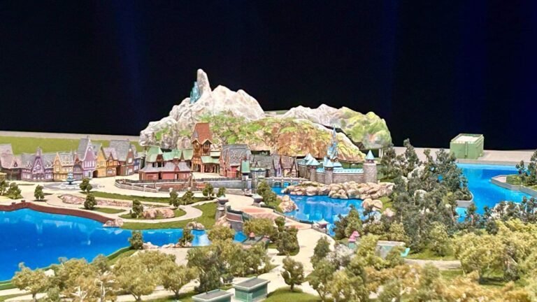 Disney toont maquette van nieuw Frozen-gebied in Walt Disney Studios Park