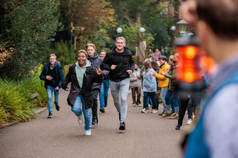 Danse Macabre geopend, wachttijd 2,5 uur