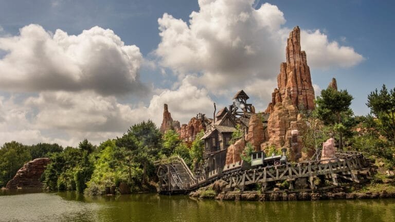 Let op! Disneyland Paris werkt tot zomer aan Big Thunder Mountain