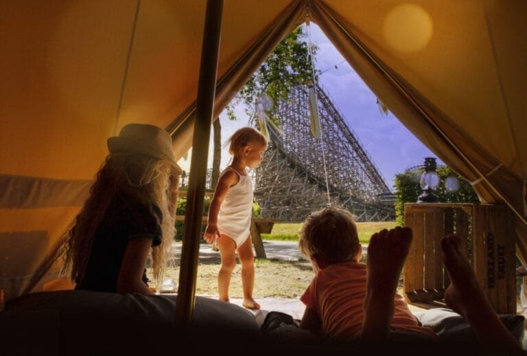 Kamperen in Toverland: Pop-Up Summer Camp keert terug