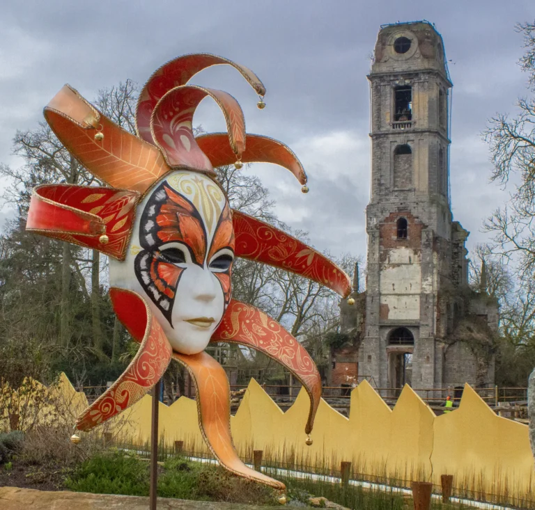 Twee weken magie en spektakel tijdens carnaval in Pairi Daiza