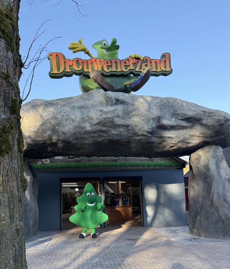 Drouwenerzand opent de poorten: nieuwe ingang, elfjes en dino-expeditie