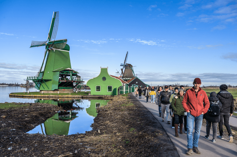Zaanstad wil 17,50 euro entree voor Zaanse Schans vanaf 2026