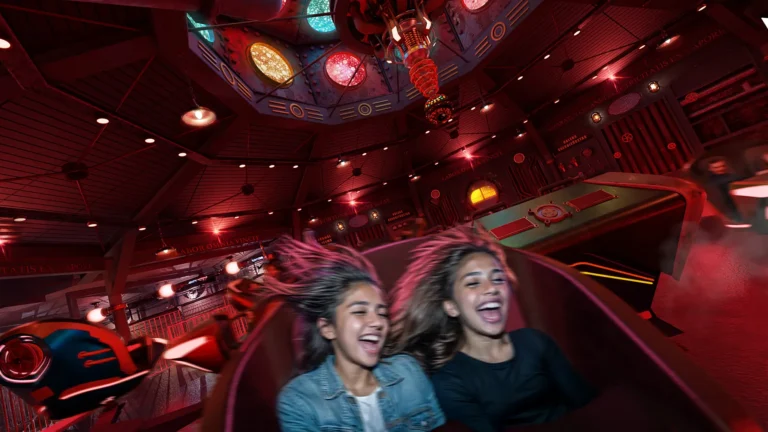 Liseberg opent Kraftverket, word de allereerste rijder