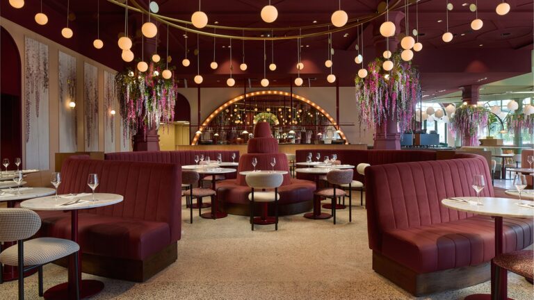 [Video] Efteling toont eerste beelden van interieur Efteling Grand Hotel