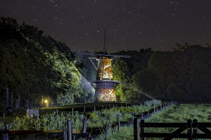 Een avondwandeling door het Openluchtmuseum: ‘Uitgelicht’ keert terug