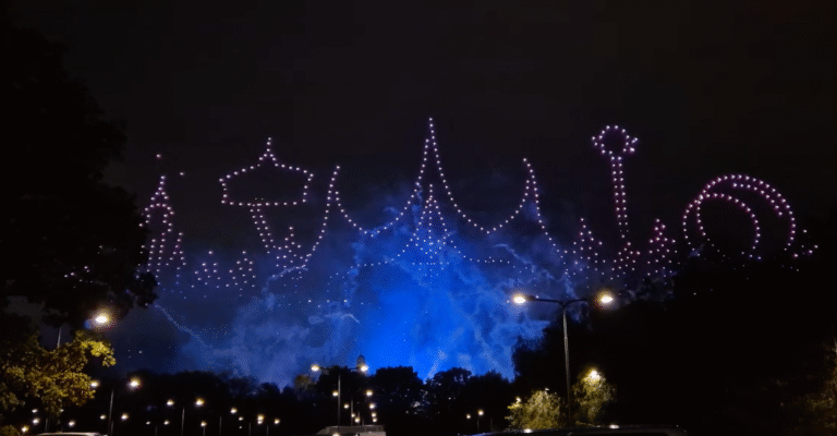 Vrijetijdsexpert Goof Lukken zou het geen gek idee vinden als de Efteling drones inzet voor gastentertainment