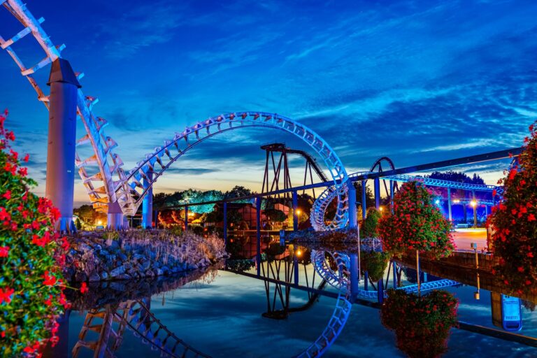 Heide Park komt tijdens Halloween met horrorbeleving ‘Parasomnis’: een nachtmerrie vol rituelen, clowns en ondoden