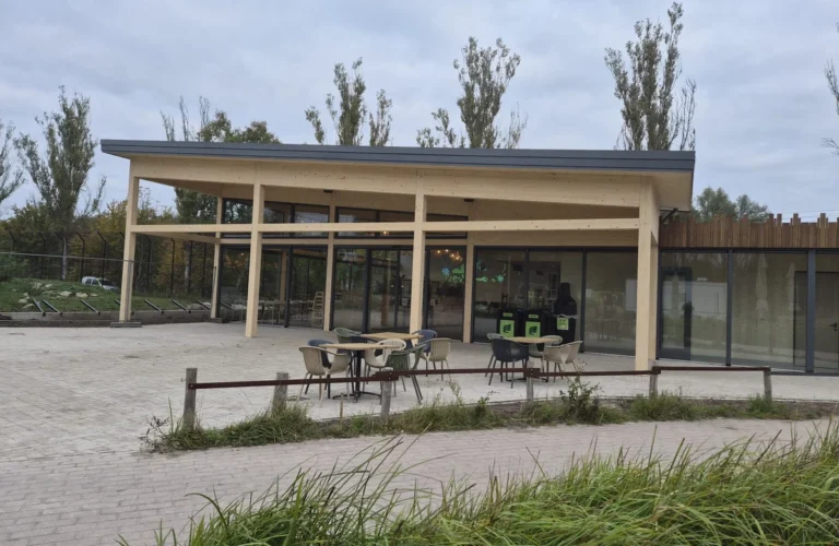 [Foto’s] Nieuw restaurant ‘De Waterplaats’ geopend in Eindhoven Zoo