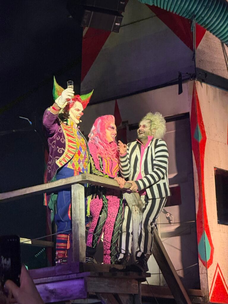 Walibi Holland haalt iconische personages Beetlejuice en Dr. Shock terug voor 25 Years Anniversary Show