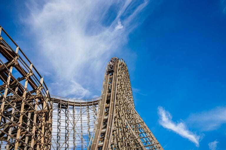 Feest in Heide Park: houten achtbaan Colossos viert 25e verjaardag