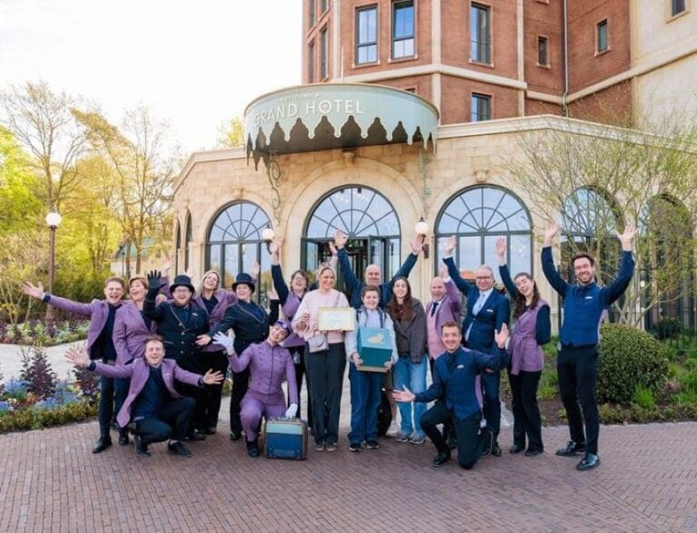 Mijlpaal voor Efteling Grand Hotel: 100.000e gast verwelkomd
