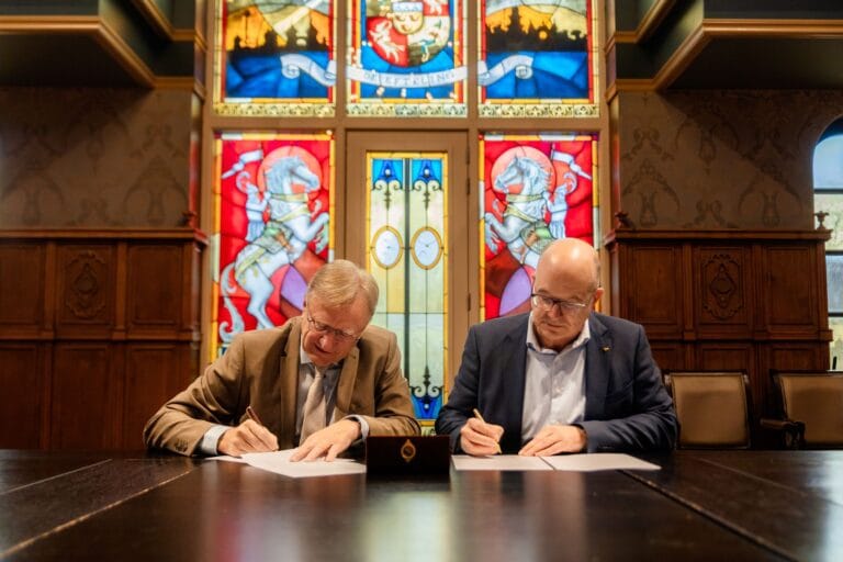 Efteling en Heijmans versterken samenwerking met focus op duurzaamheid en circulair bouwen