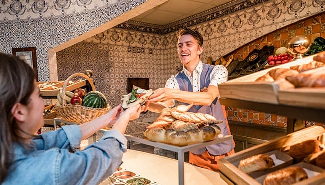 Efteling en De Rooi Pannen werken samen voor horeca-opleiding
