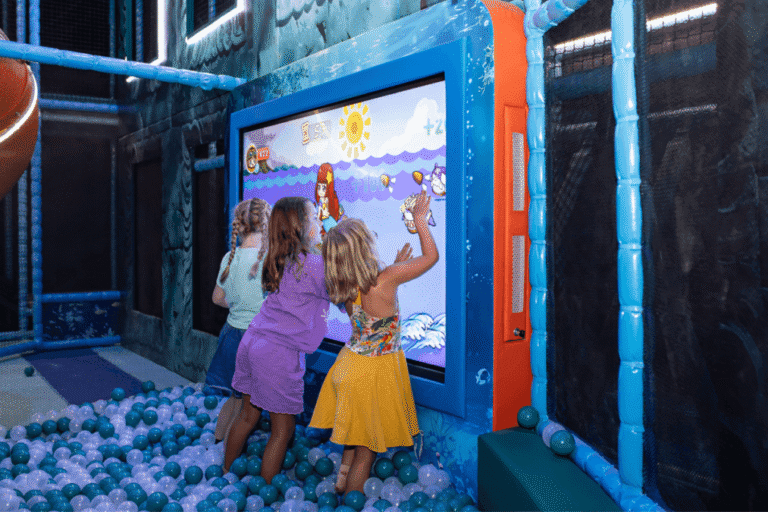 Nieuwe belevingswereld officieel geopend in Dolfinarium Harderwijk