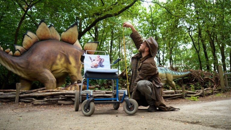 Eerste rolstoeleditie van DinoAdventures in DierenPark Amersfoort