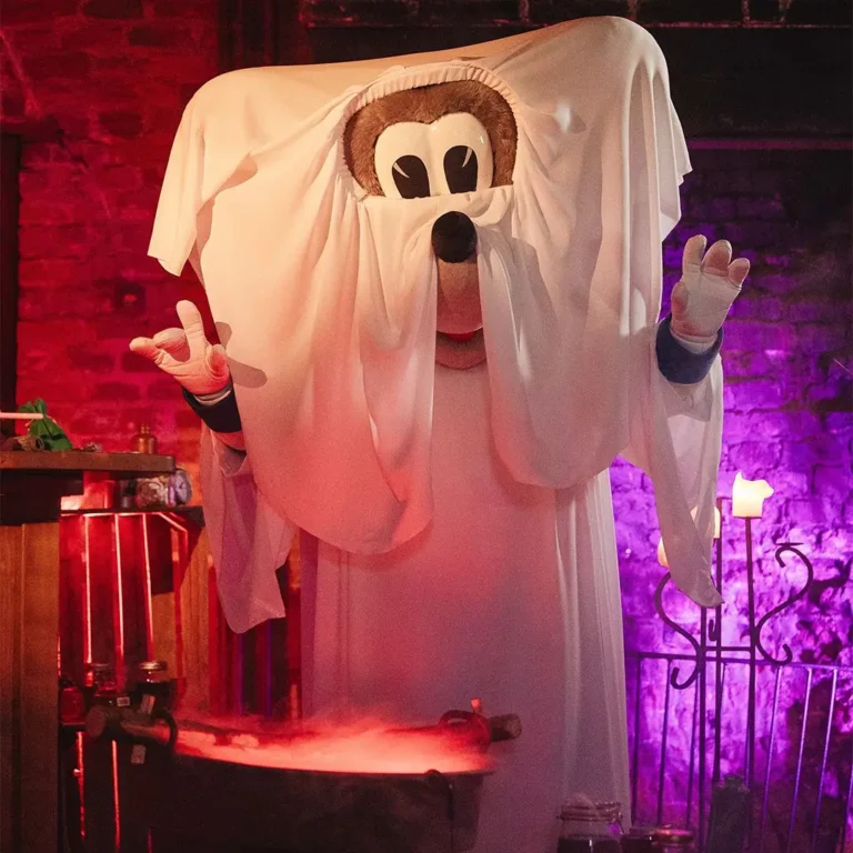 Julianatoren verandert in de Griezelschool tijdens Halloween