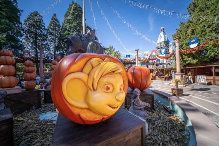 Bezoek Halloween in Europa-Park en ontdek alle nieuwigheden, waaronder Pumpkin Village en TARTAROS
